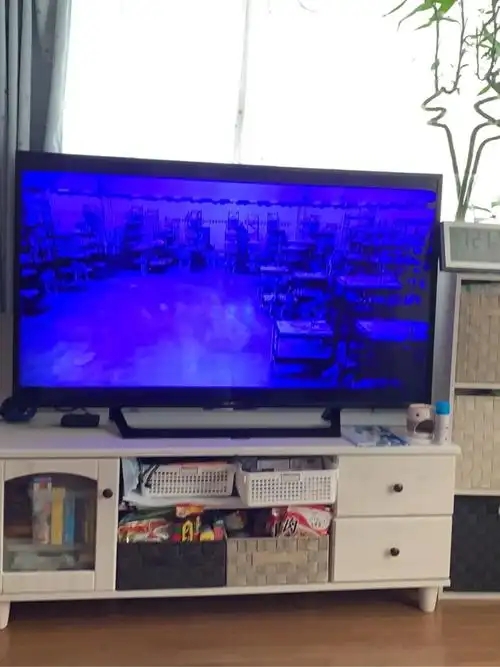 电视机屏幕颜色变蓝是什么原因，怎么解决