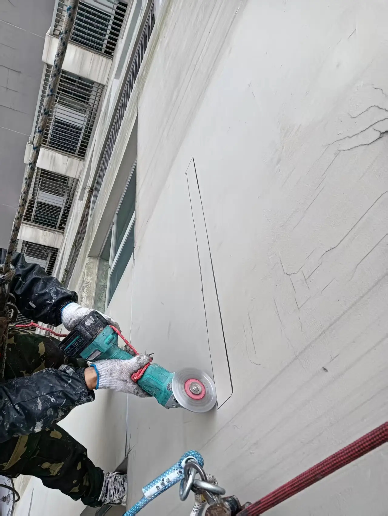 阳台渗水到内墙怎么堵漏